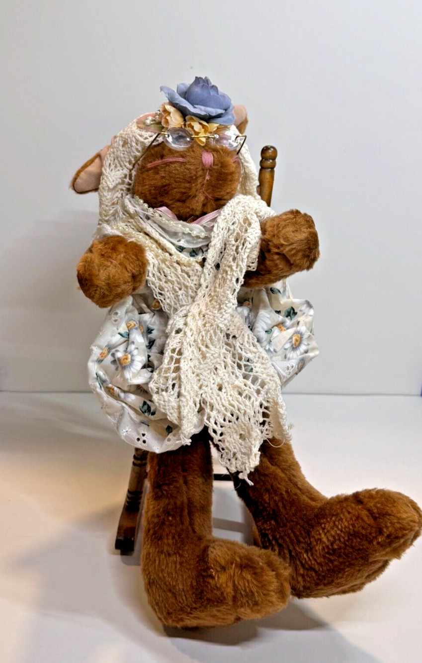 Cute Granny Bunny In Rocker in Original Box ABC Item # 59672